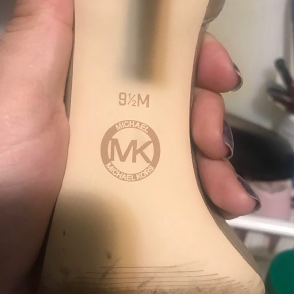 Sandals - Picture 3 of 3